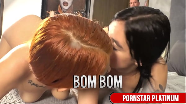 Latinas Bom Bom & Samantha Let John Connor Fuck Them Raw!